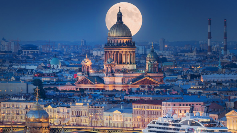 Хотын түүх: Санкт-Петербург